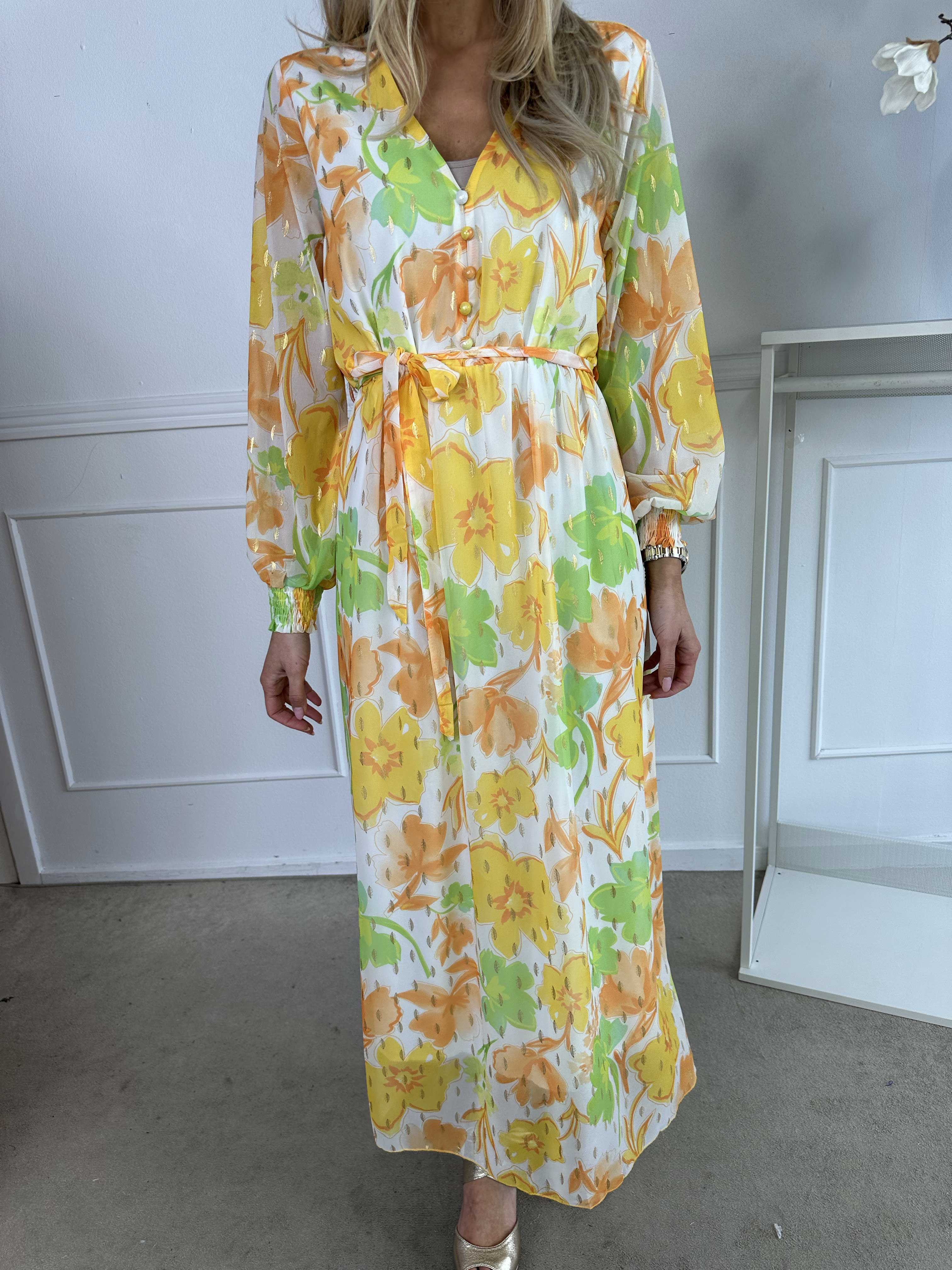 Mika - Sød sommerkjole i chiffon med guld dutter